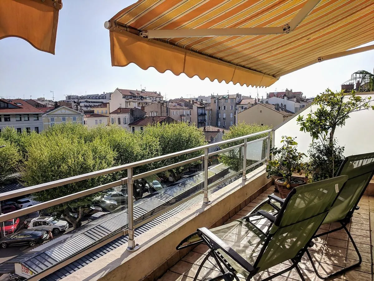 Citilet 6 Bright, Open-Plan With Large Terrace Apartment Cannes